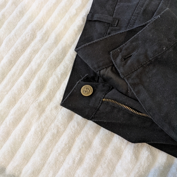 Queen Latifah Jeans - Picture 5 of 6